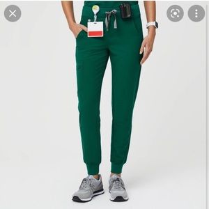 Women’s Surgical Green Zamora-Petite Jogger Scrub Pants-XS-Petite/Hunter
